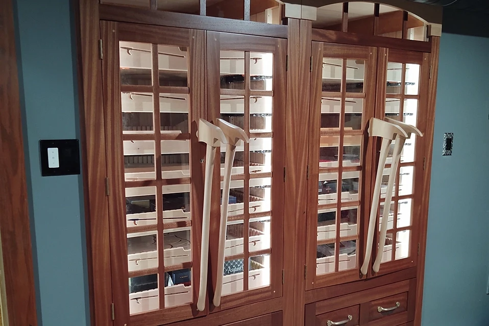 Built-in Humidor Griffin Woodwork and Design